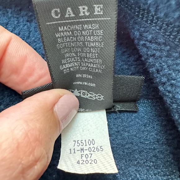 REI Men’s Fleece Vest Zipper Front Dark Blue Two Front Pockets Size Medium - Picture 11 of 13